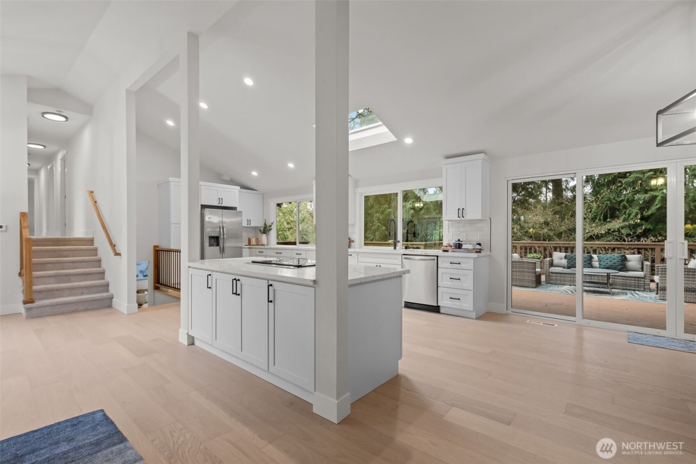 1044 145th Place NE, Bellevue, WA 98007