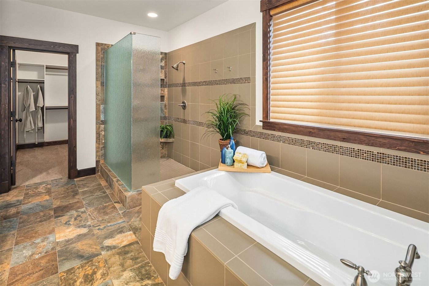 100 Black Nugget Lane , Cle Elum, WA 98922