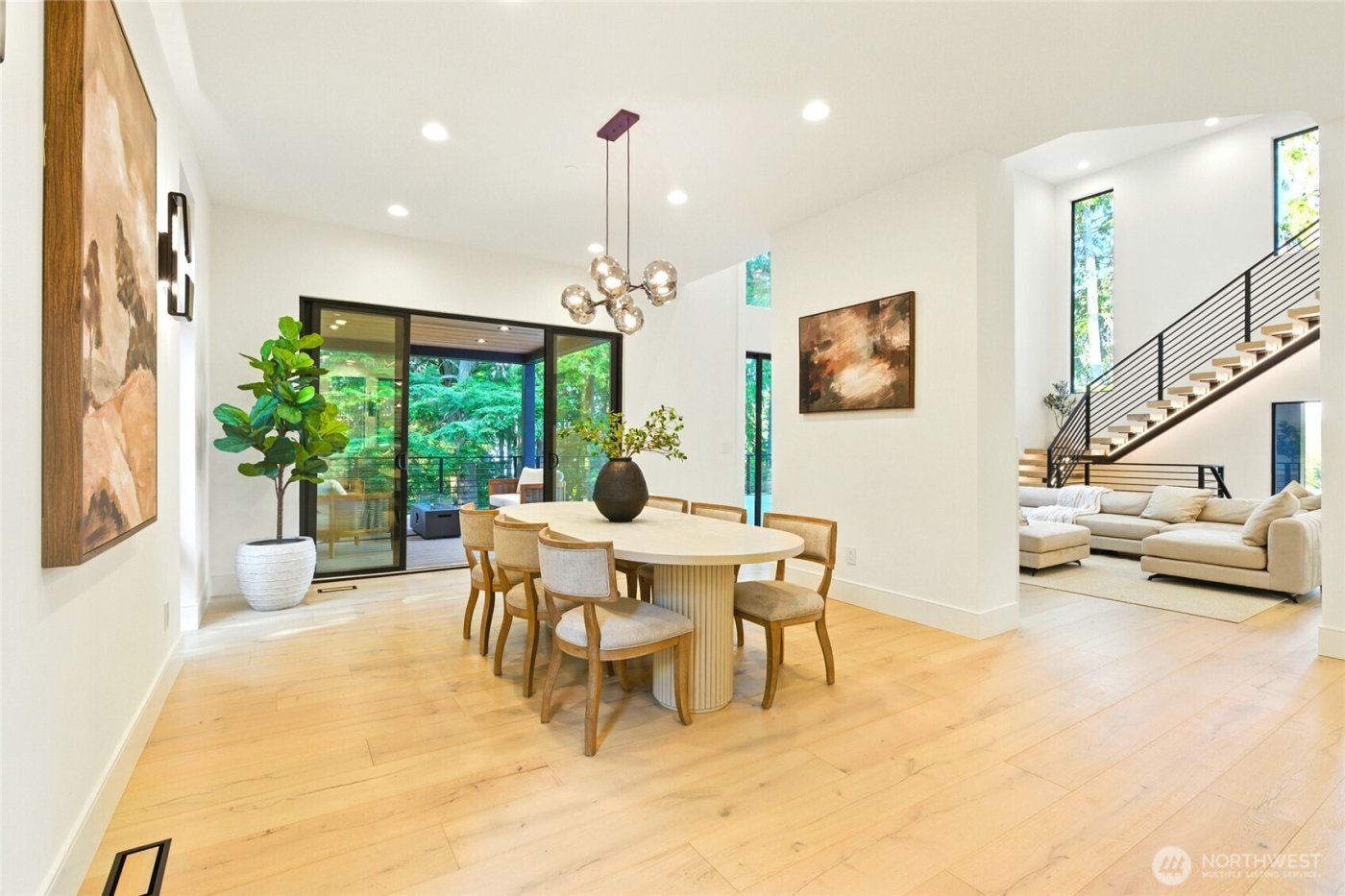 17720 SE 63rd Place , Bellevue, WA 98006