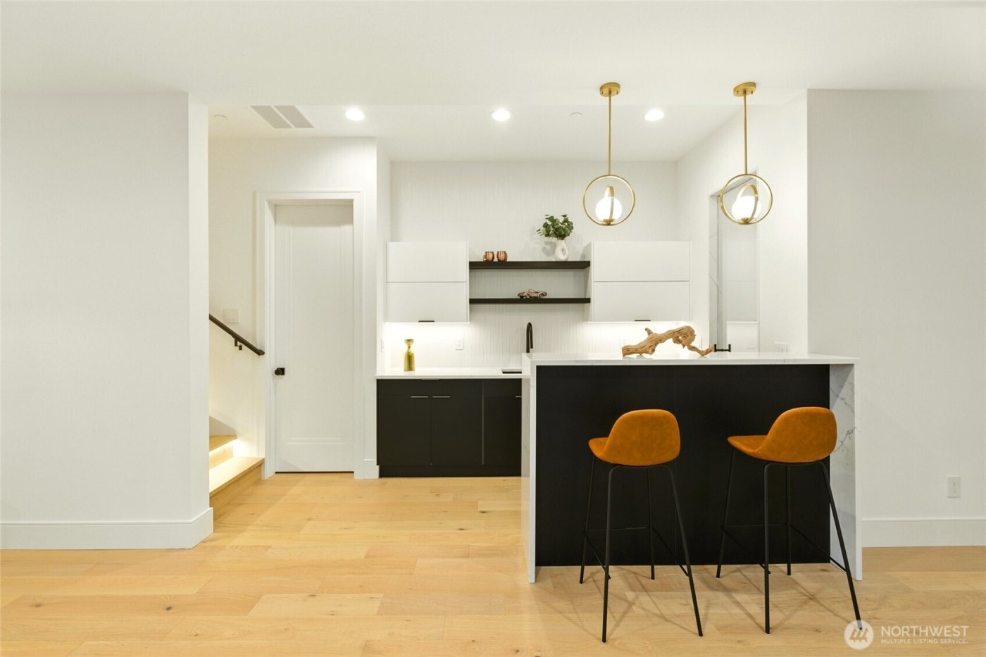 17720 SE 63rd Place , Bellevue, WA 98006