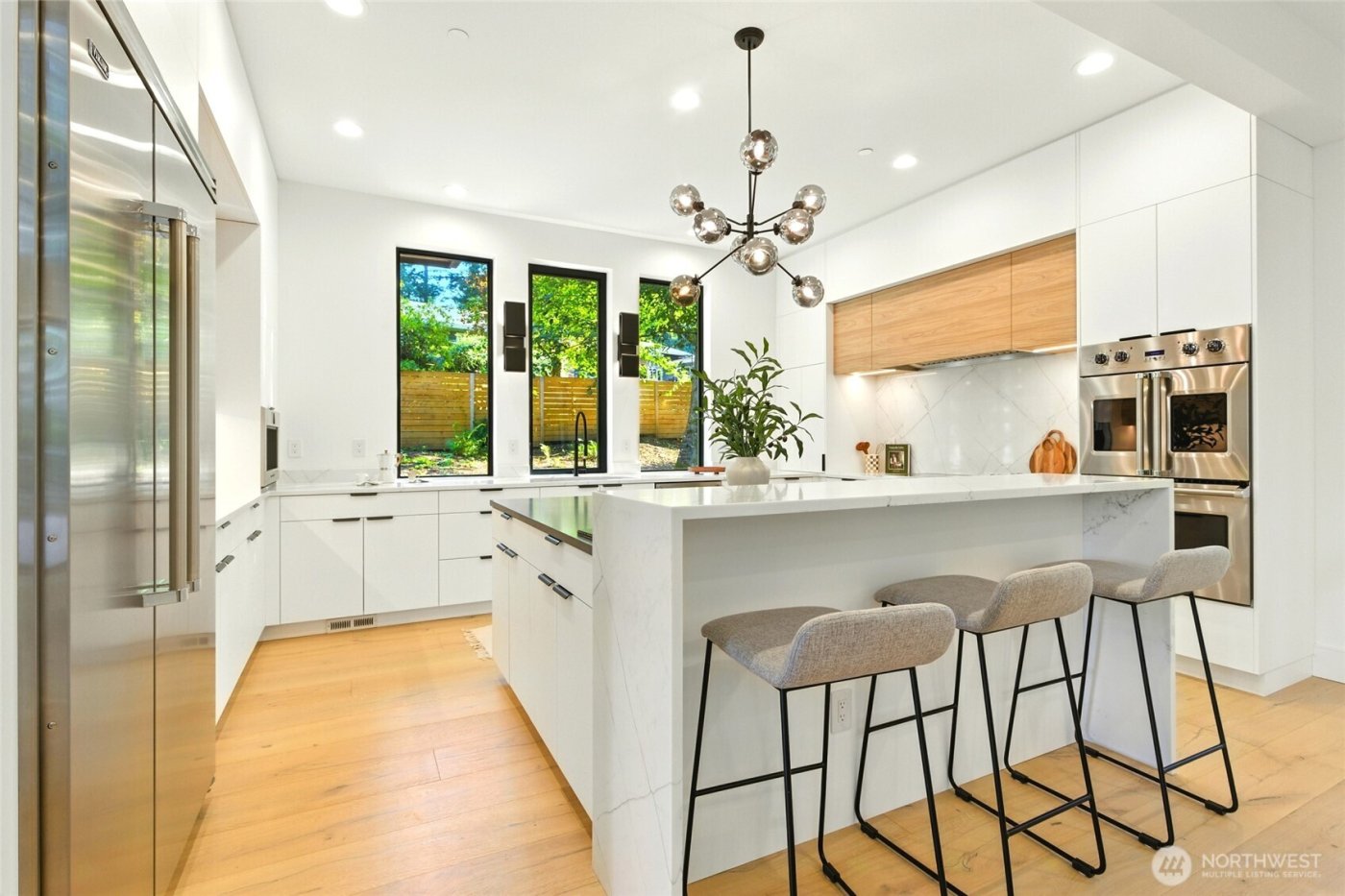 17720 SE 63rd Place , Bellevue, WA 98006