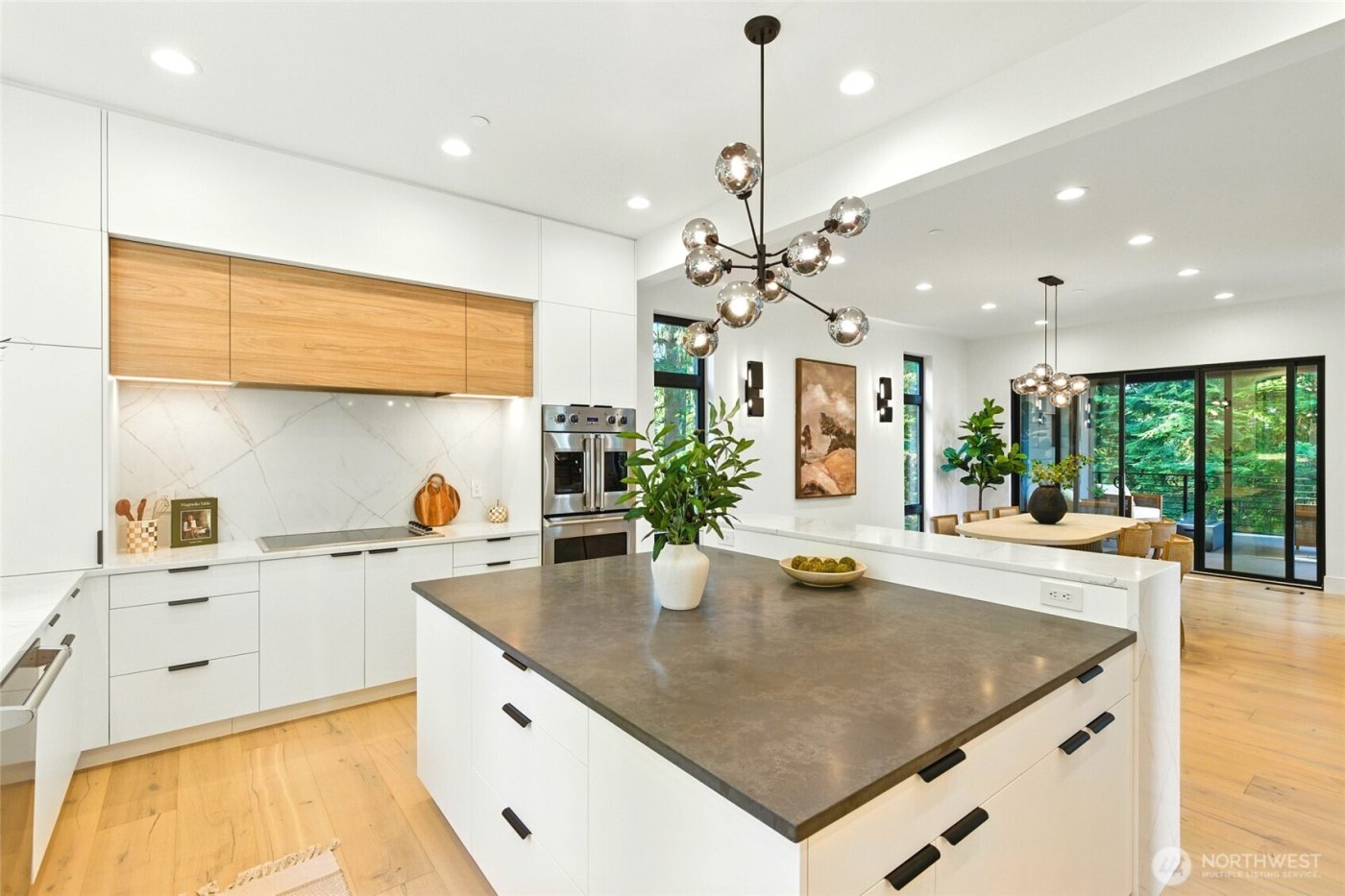 17720 SE 63rd Place , Bellevue, WA 98006