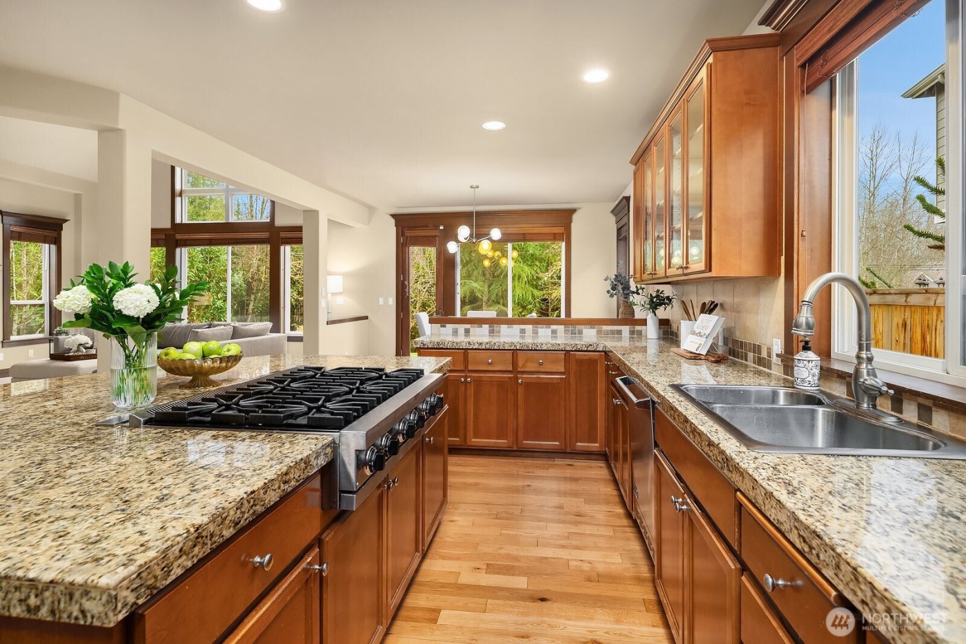 809 235th Avenue NE, Sammamish, WA 98074