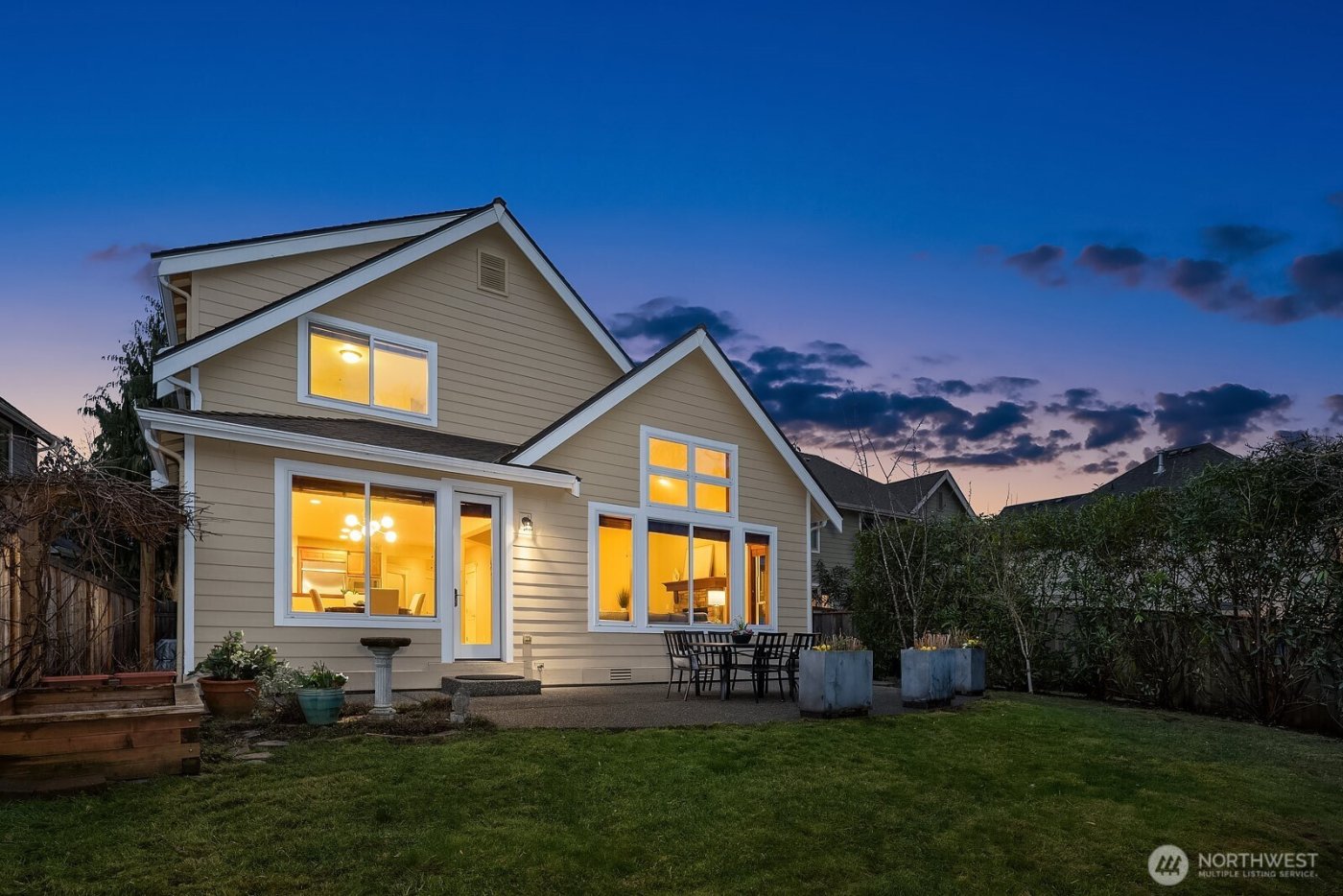 809 235th Avenue NE, Sammamish, WA 98074