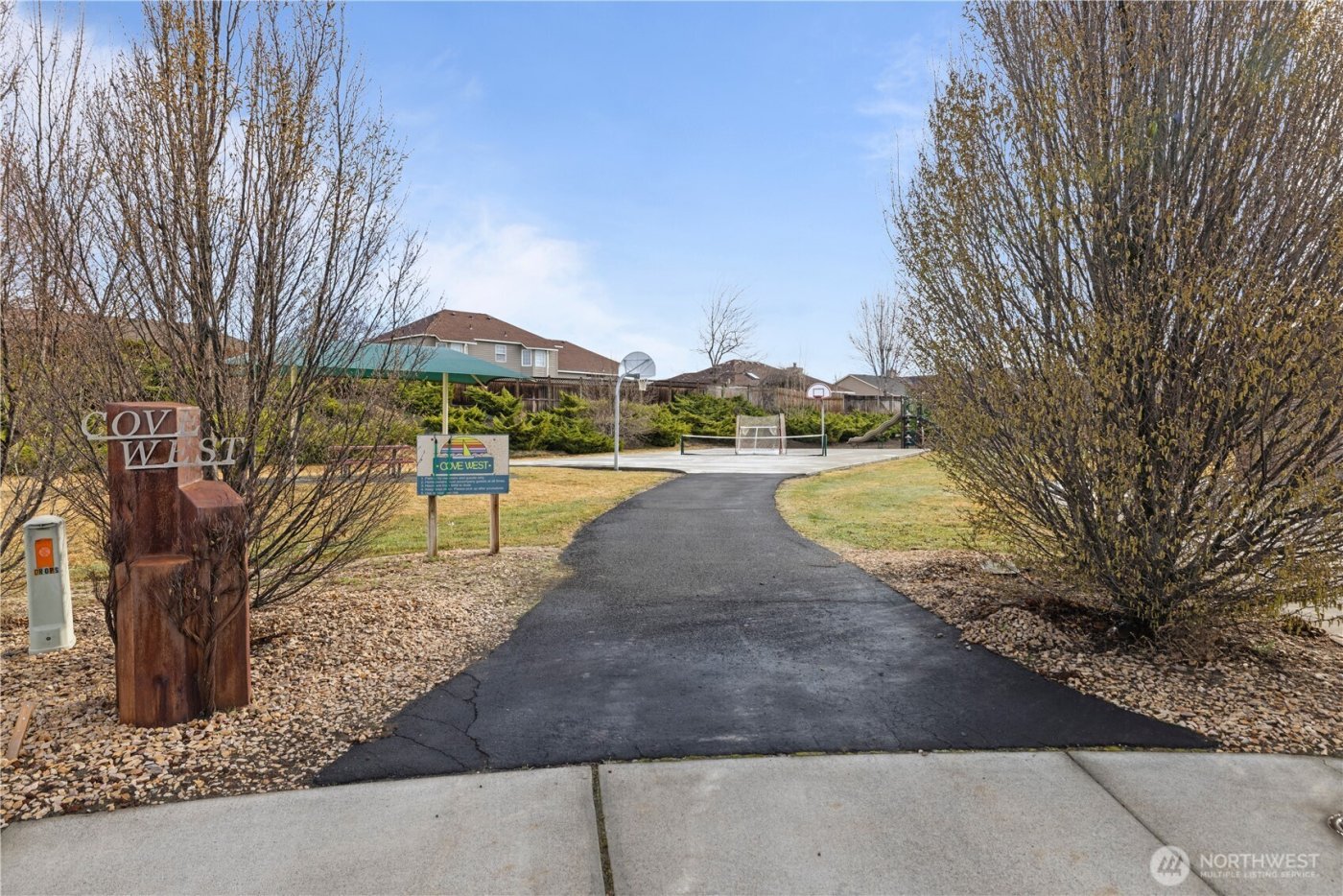601 N Bluff West Drive , Moses Lake, WA 98837