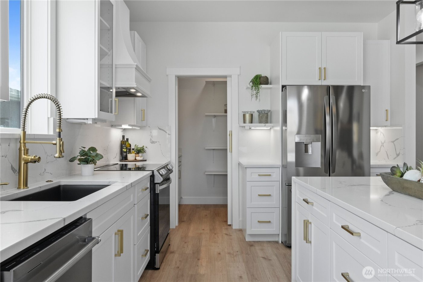 601 N Bluff West Drive , Moses Lake, WA 98837