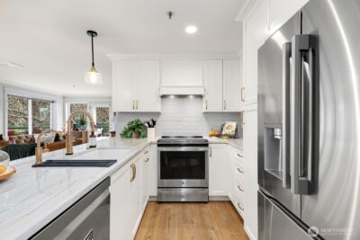 609 7th N #B304, Edmonds, WA 98020 - Photo 5