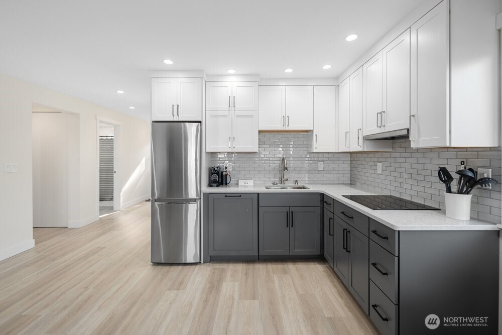 712 Alder Street , Edmonds, WA 98020