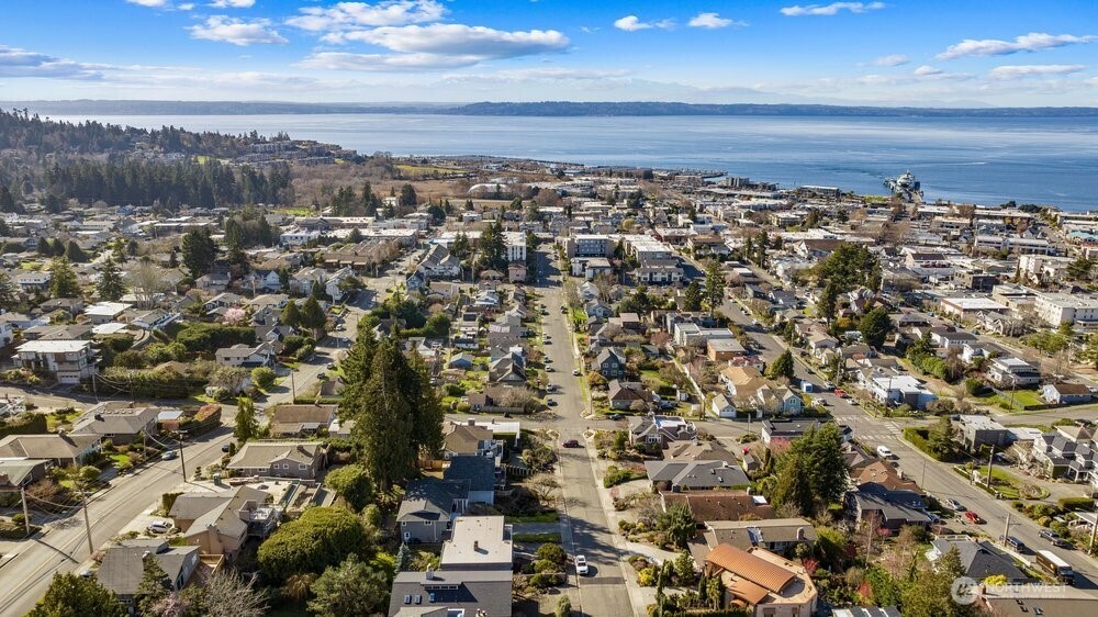 712 Alder Street , Edmonds, WA 98020