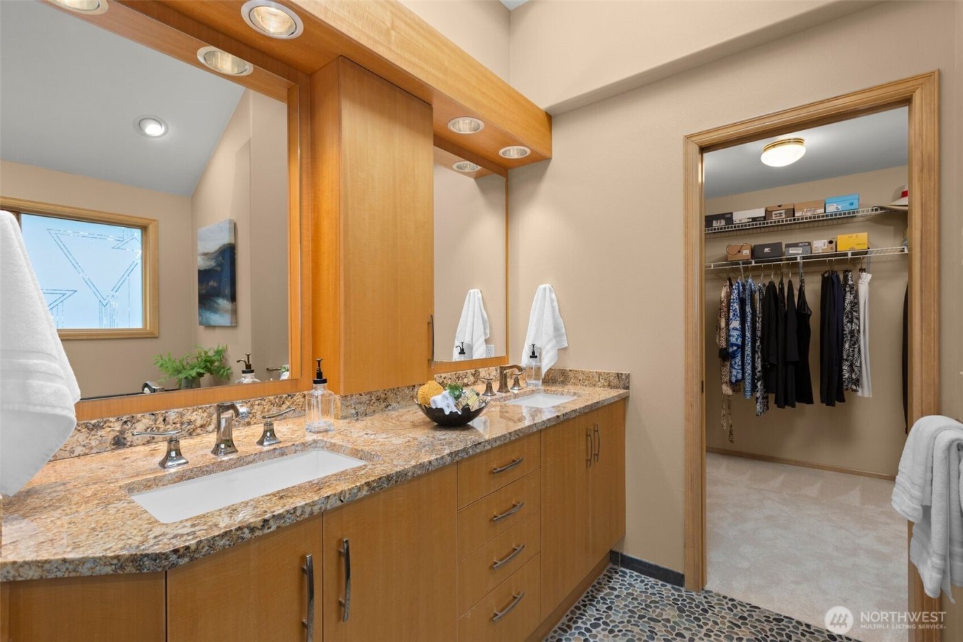 16880 SE 56th Place , Bellevue, WA 98006