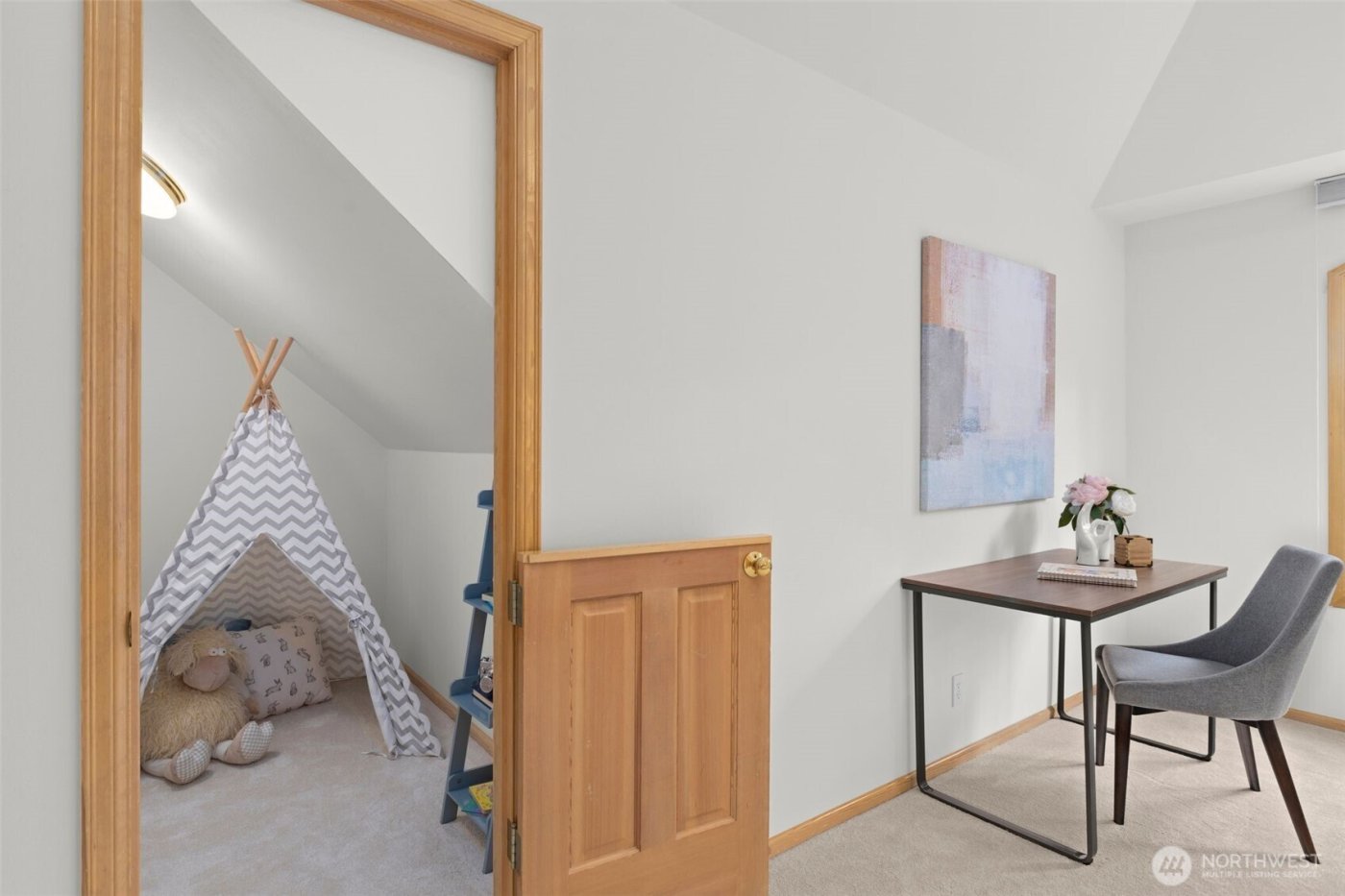 16880 SE 56th Place , Bellevue, WA 98006