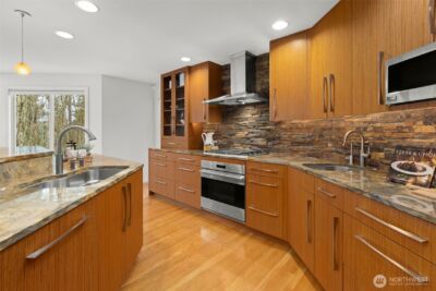 16880 SE 56th Place , Bellevue, WA 98006 - Photo 9