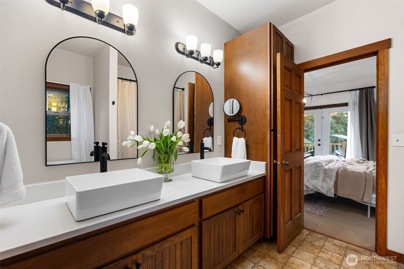 8733 Johnson Point Road NE, Olympia, WA 98516