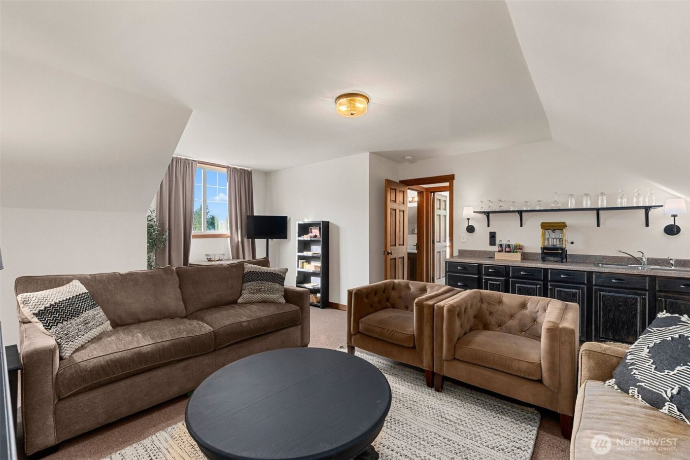 8733 Johnson Point Road NE, Olympia, WA 98516