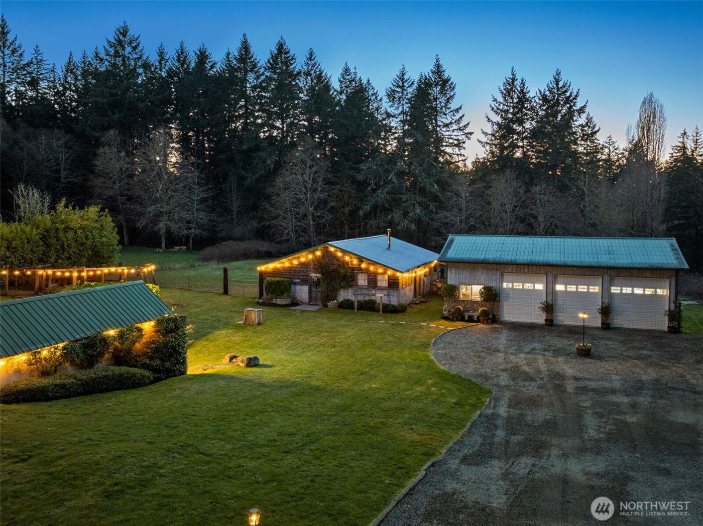 8733 Johnson Point Road NE, Olympia, WA 98516