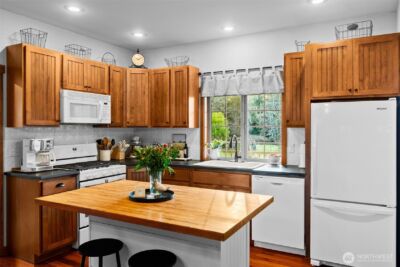 8733 Johnson Point Road NE, Olympia, WA 98516 - Photo 7