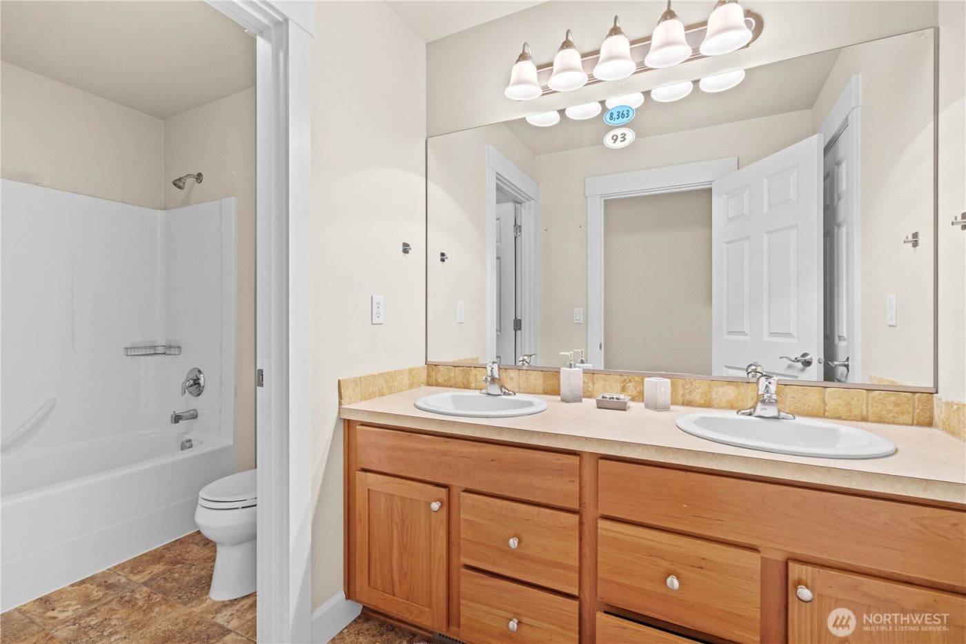 21729 Quiet Water Loop , Lake Tapps, WA 98391