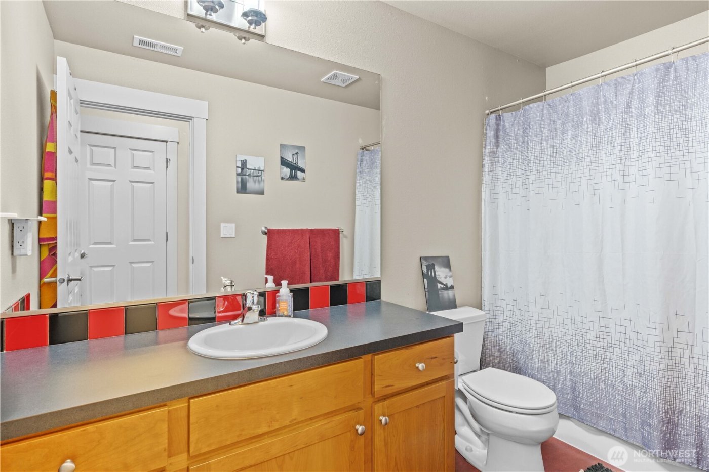 21729 Quiet Water Loop , Lake Tapps, WA 98391