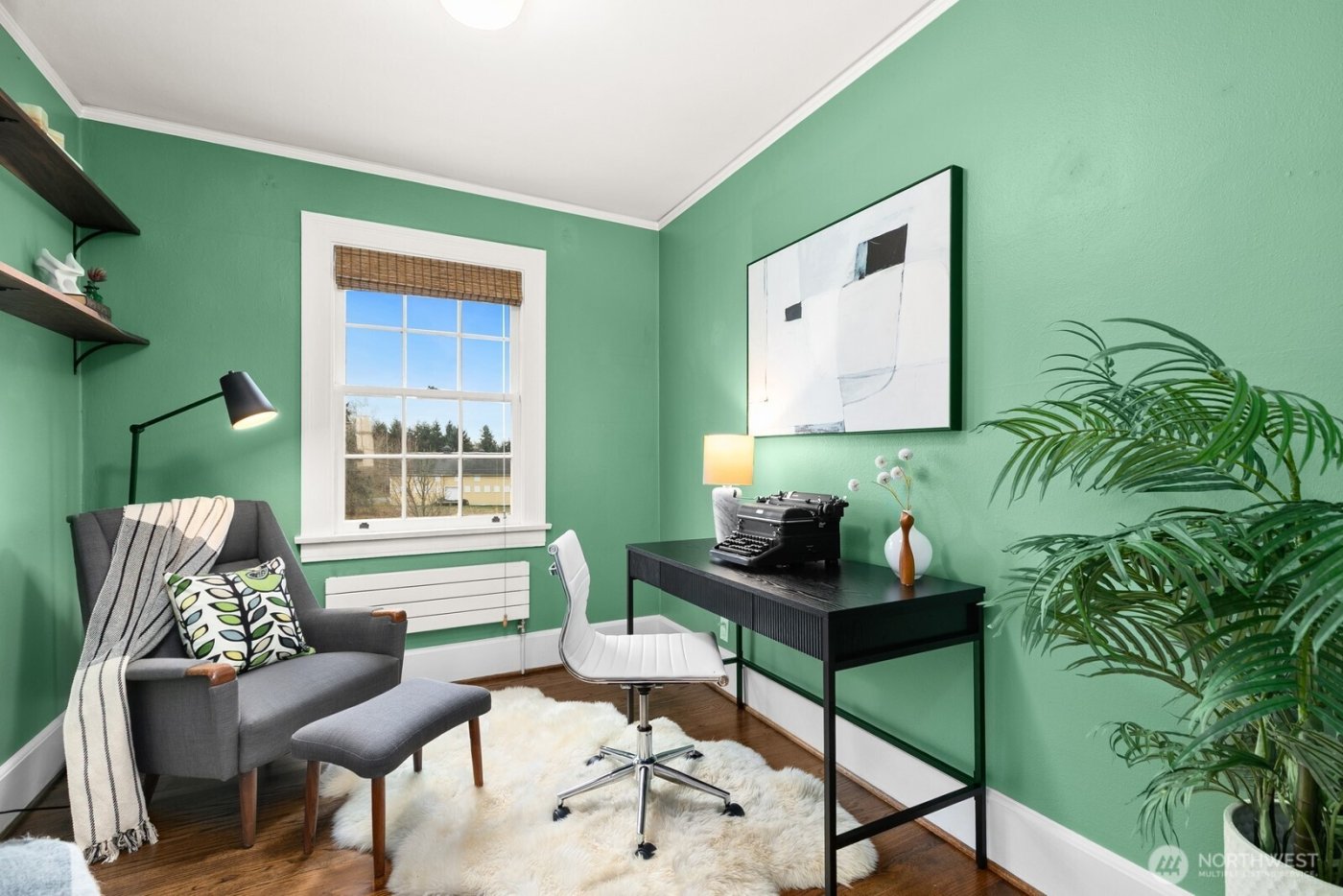 4405 Montana Circle W, Seattle, WA 98199