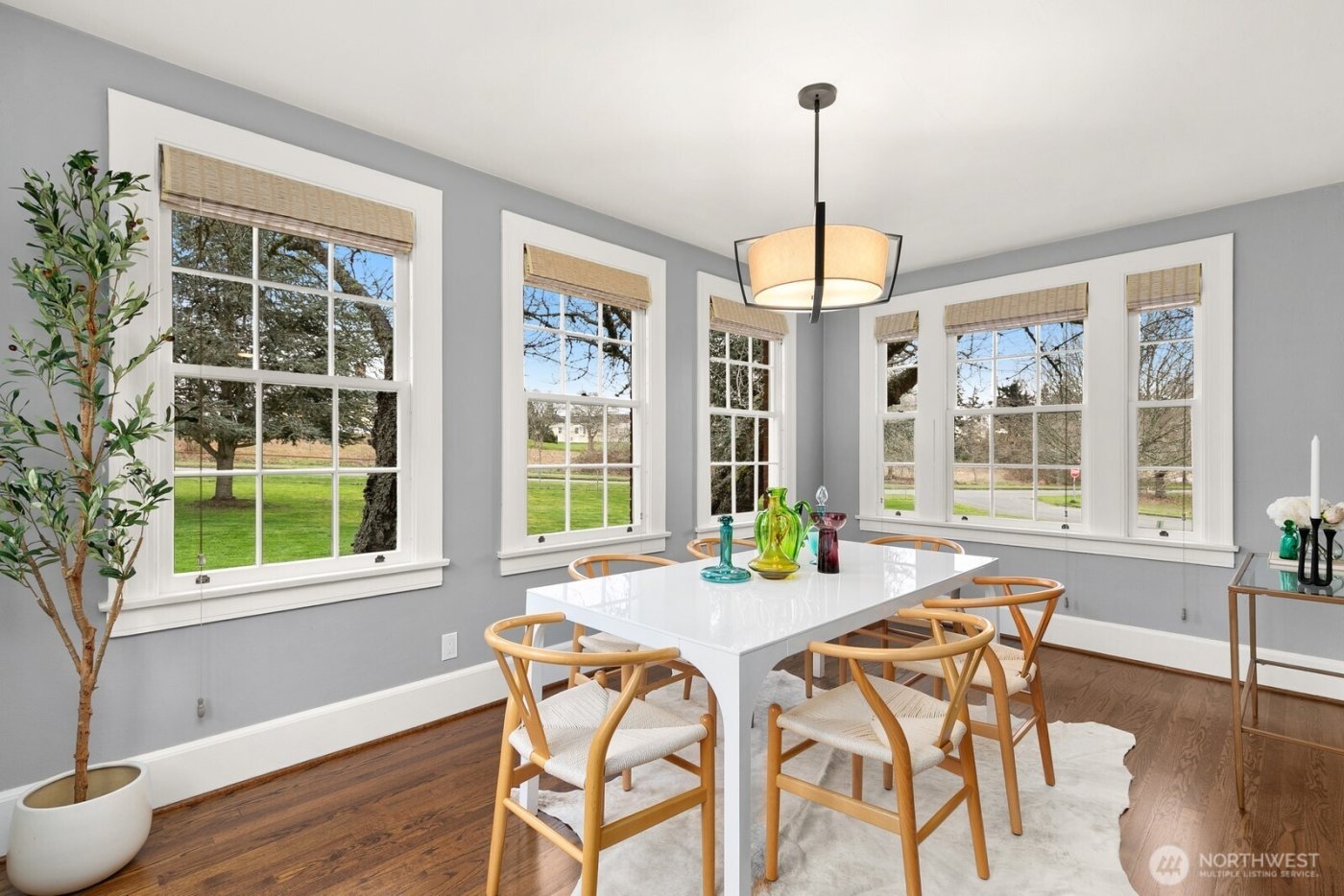 4405 Montana Circle W, Seattle, WA 98199