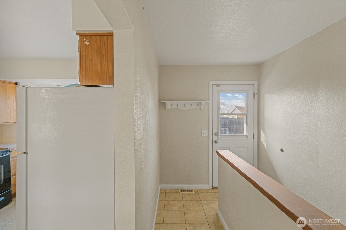 1616 N Baker Avenue , East Wenatchee, WA 98802