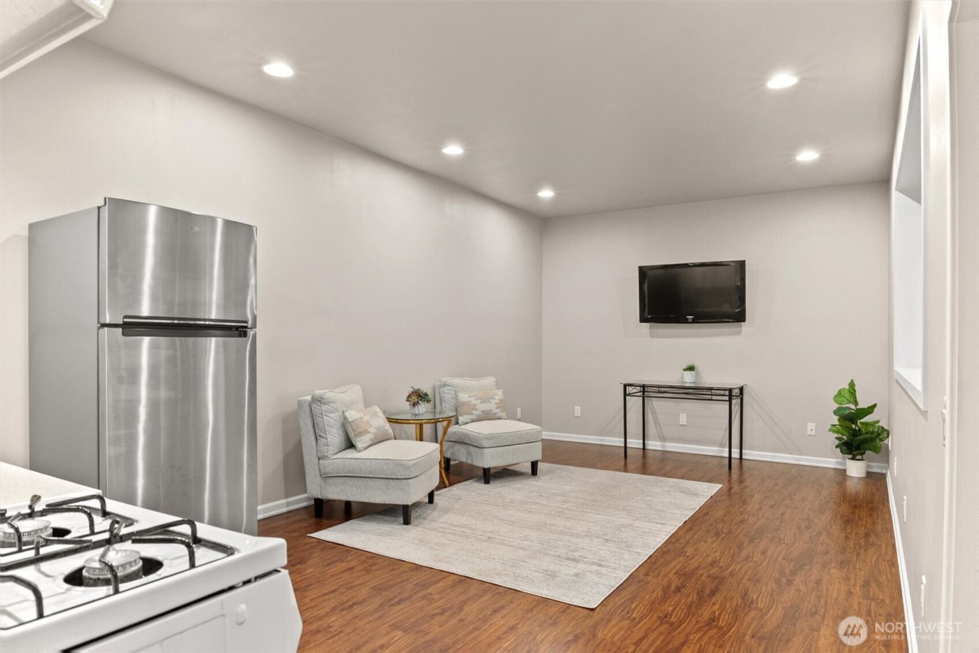 403 Slater Street S, Kirkland, WA 98033