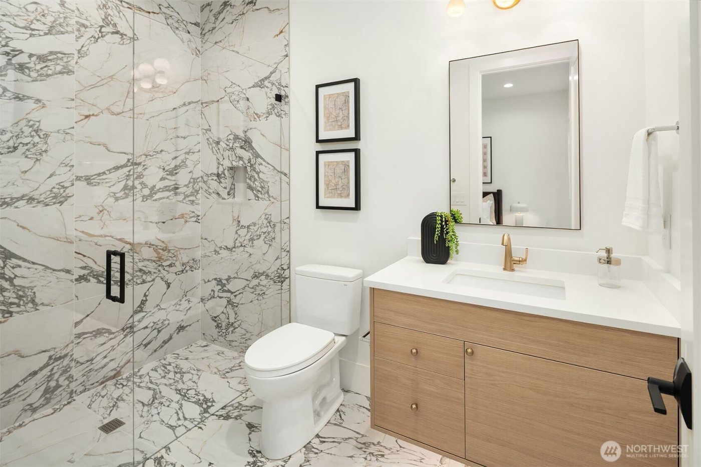 612 11th Avenue , Kirkland, WA 98033