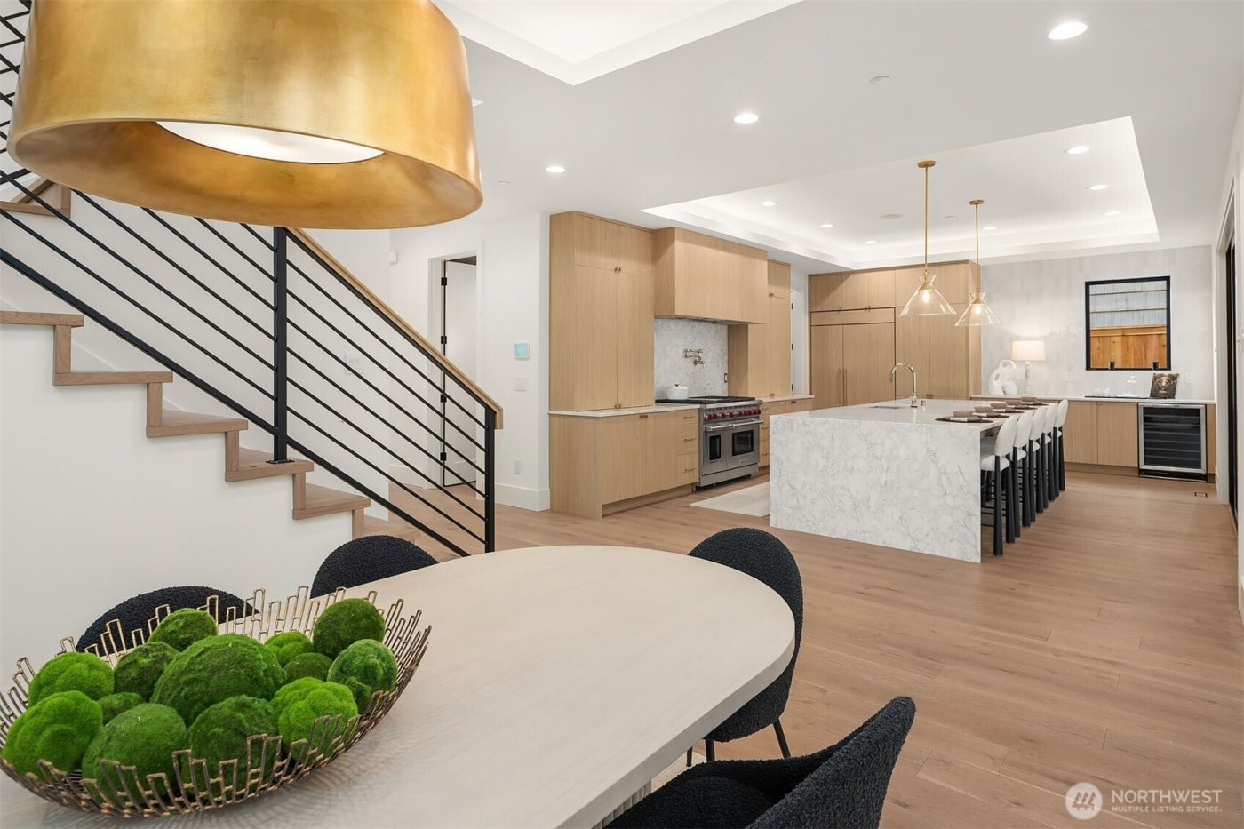 612 11th Avenue , Kirkland, WA 98033