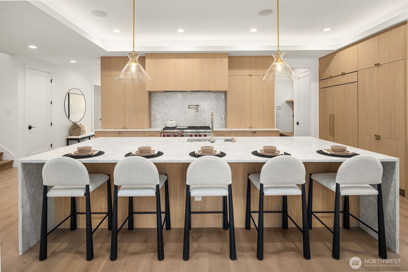 612 11th Avenue , Kirkland, WA 98033