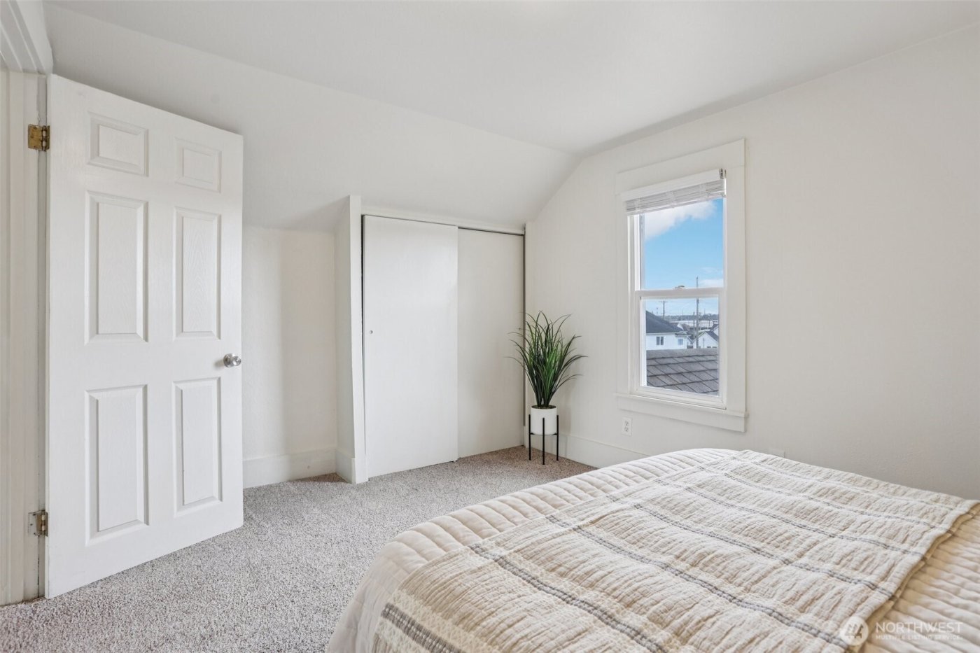 7025 S Warner Street , Tacoma, WA 98409