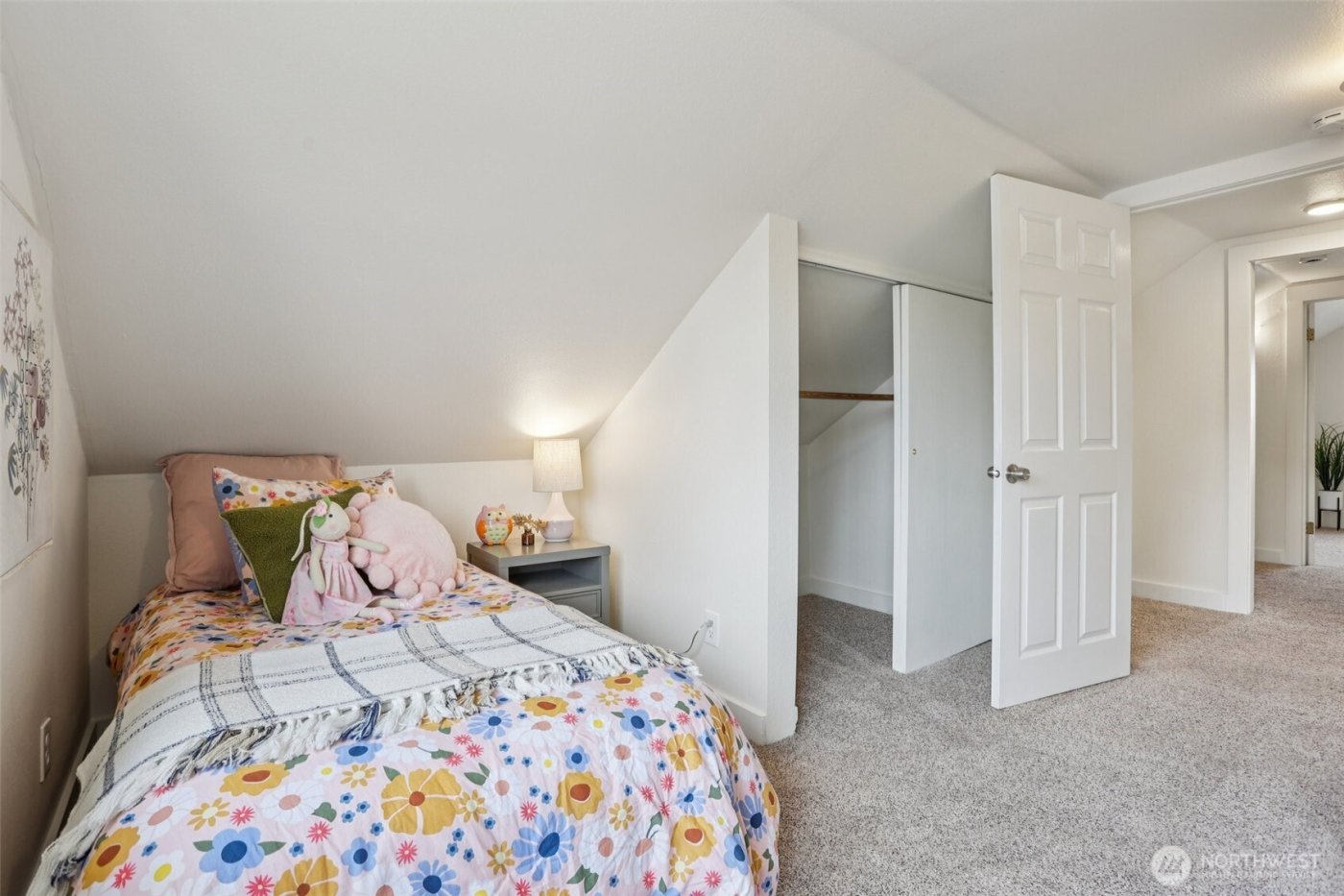 7025 S Warner Street , Tacoma, WA 98409