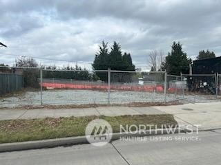 326 -330 NW 85th Street , Seattle, WA 98117