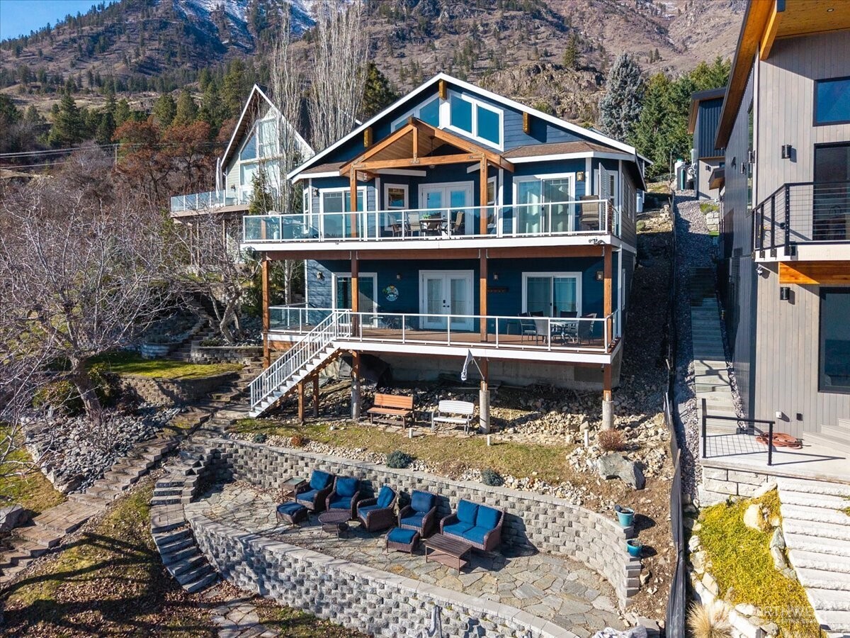 101 Driftwood Lane , Chelan, WA 98816