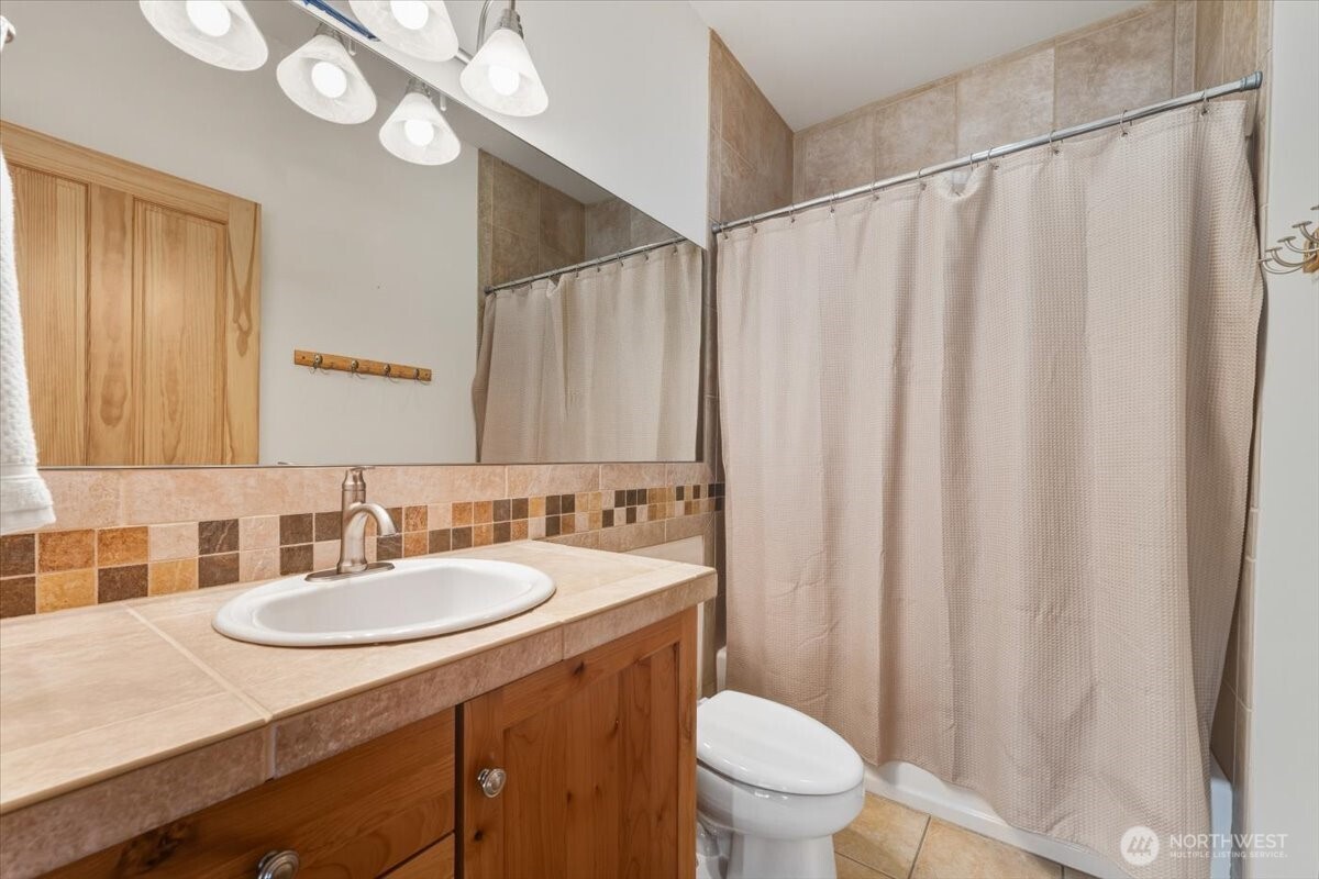 101 Driftwood Lane , Chelan, WA 98816