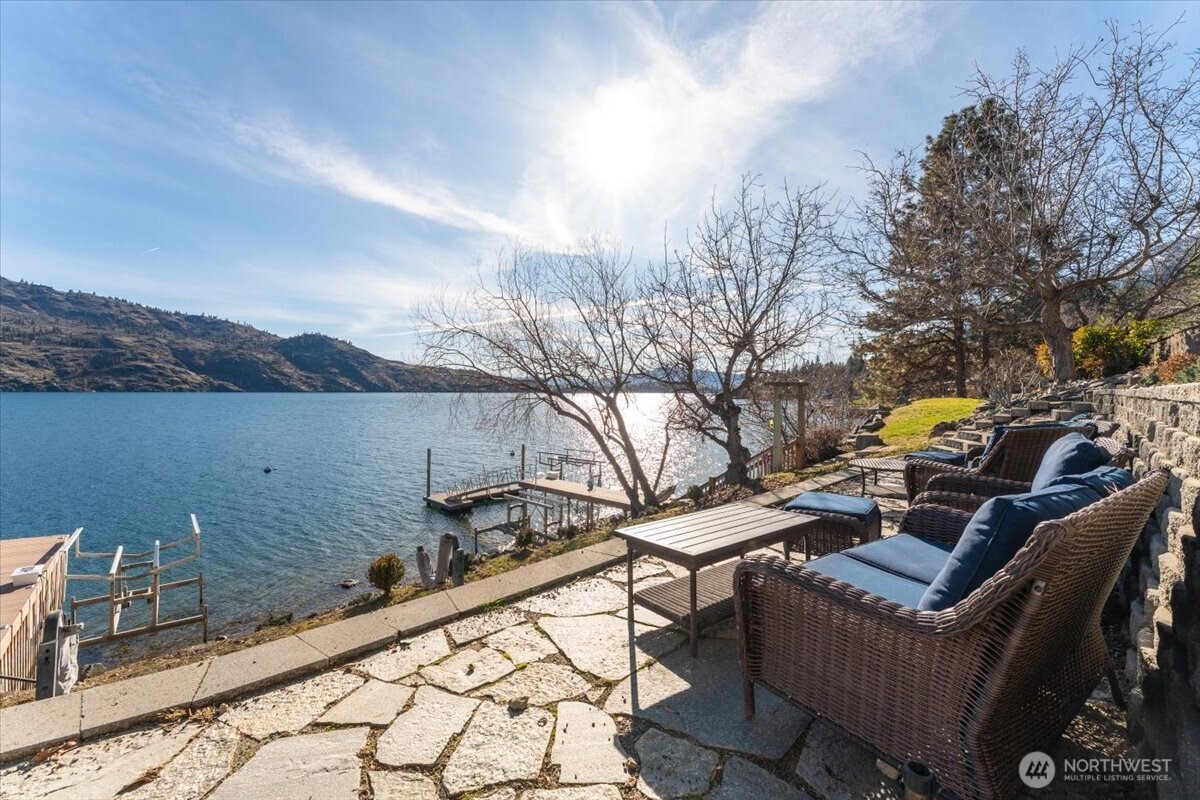 101 Driftwood Lane , Chelan, WA 98816