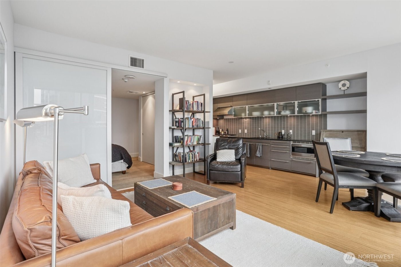 820 Blanchard Street #904, Seattle, WA 98121-2650