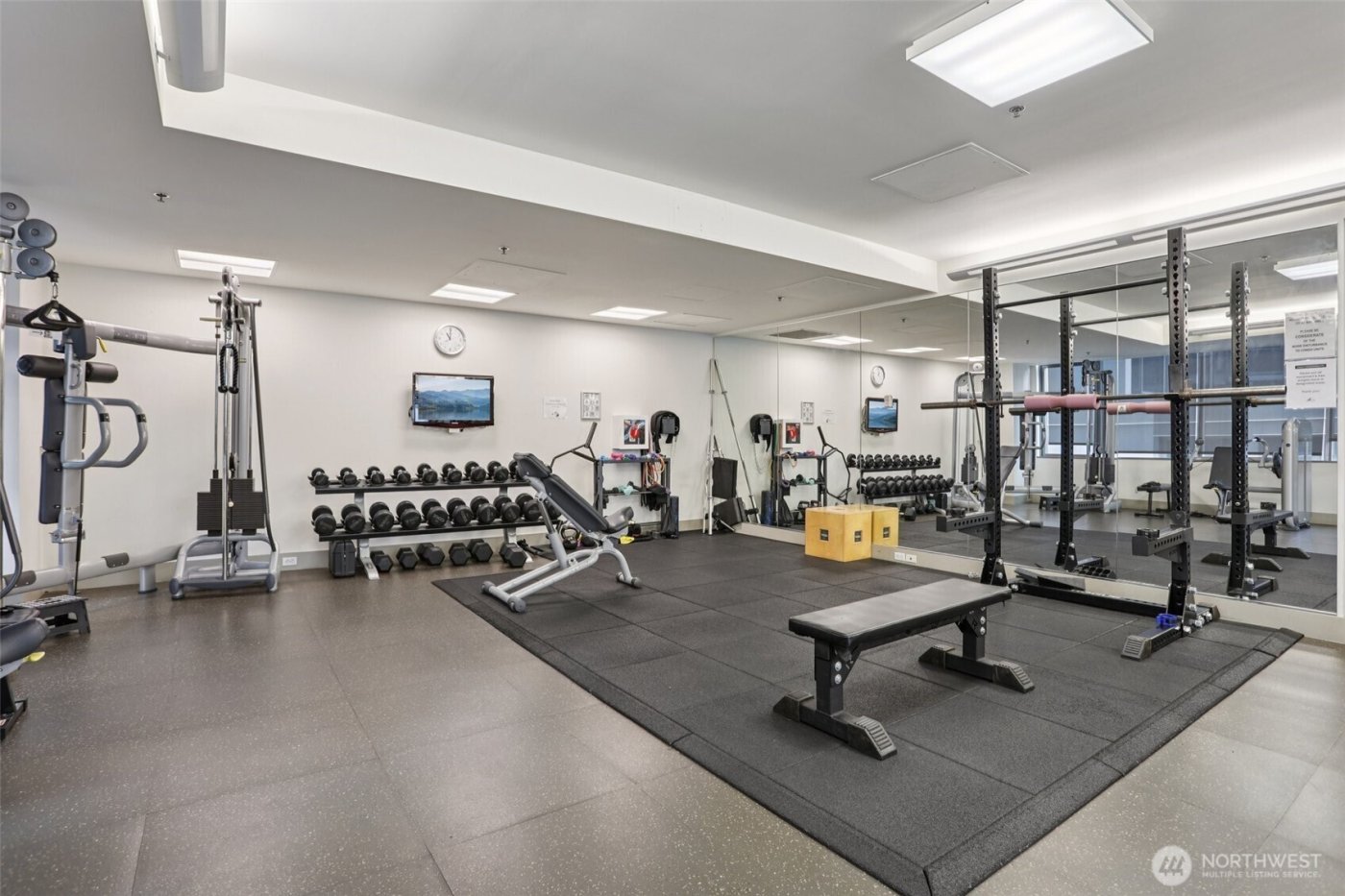 820 Blanchard Street #904, Seattle, WA 98121-2650