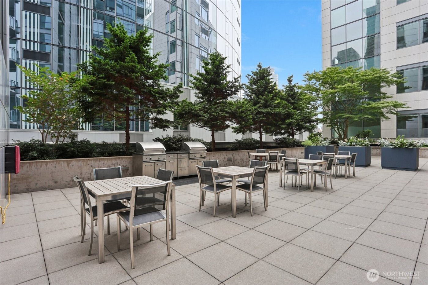 820 Blanchard Street #904, Seattle, WA 98121-2650