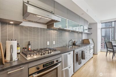 820 Blanchard Street #904, Seattle, WA 98121-2650 - Photo 6