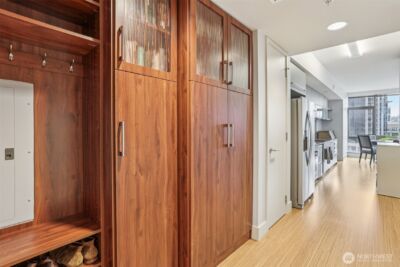 820 Blanchard Street #904, Seattle, WA 98121-2650 - Photo 9