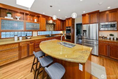 1939 E Crescent Drive , Seattle, WA 98112 - Photo 14