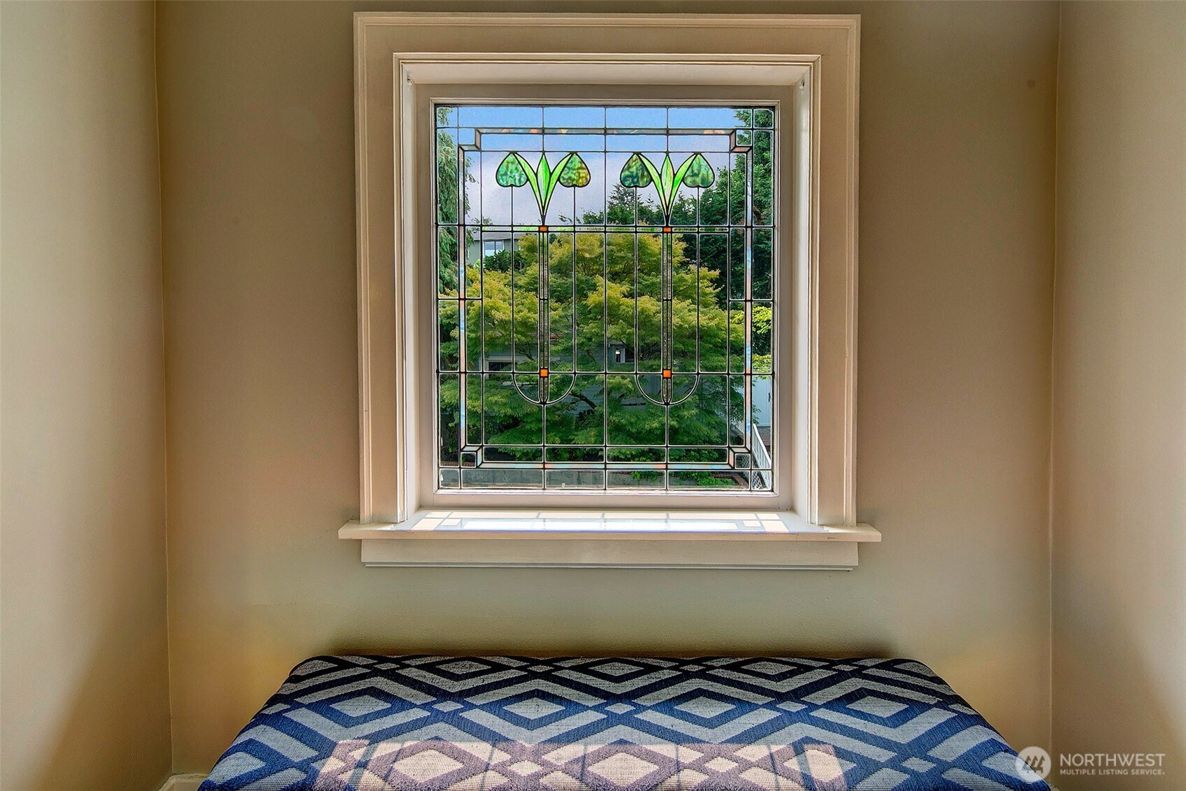 1939 E Crescent Drive , Seattle, WA 98112