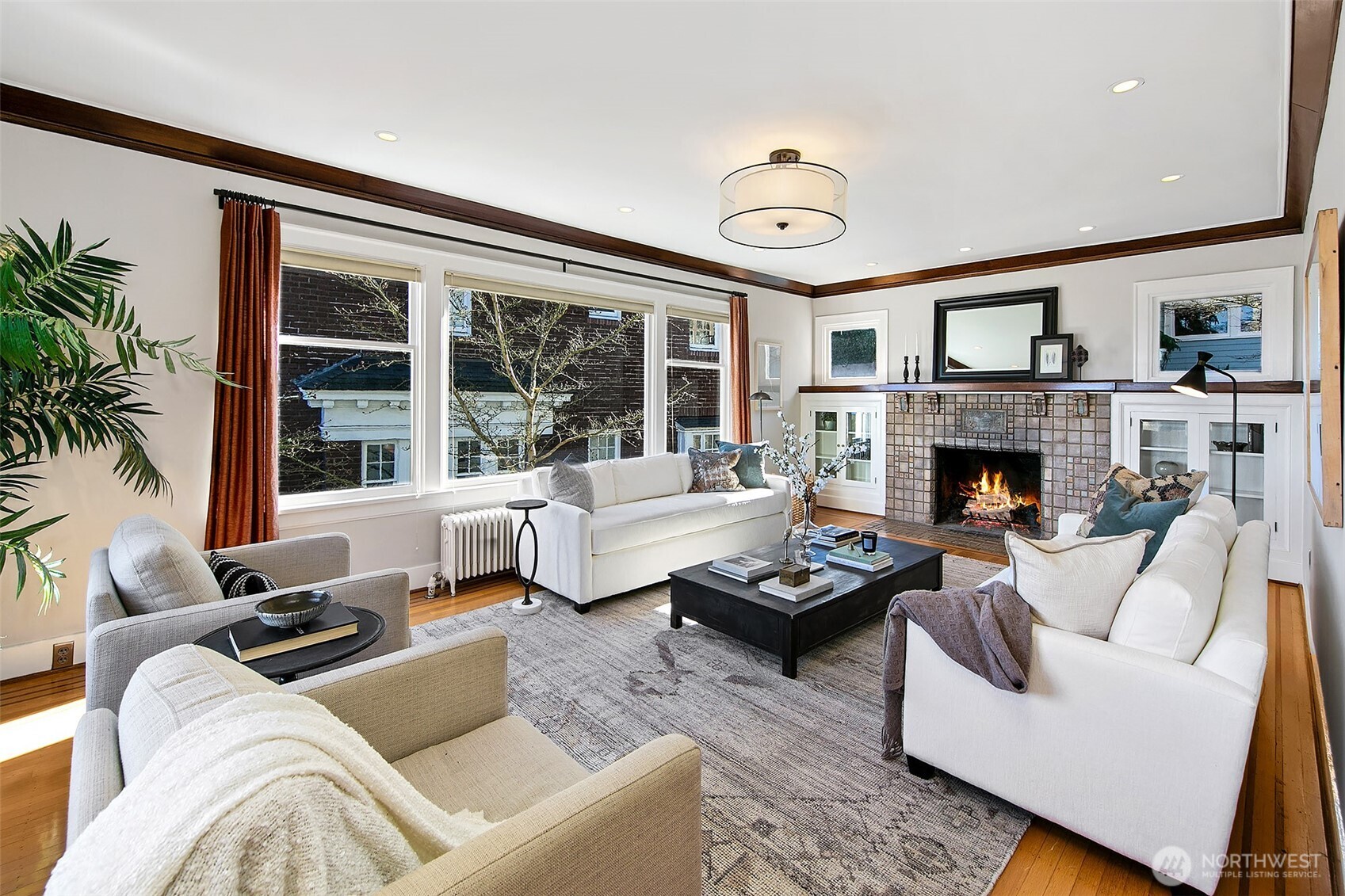 1939 E Crescent Drive , Seattle, WA 98112