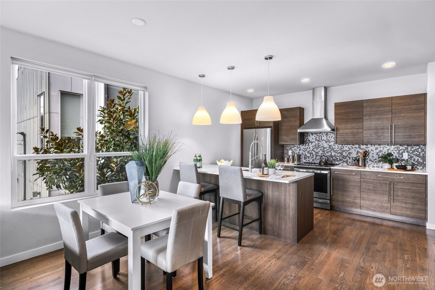 2661 NW 64th Street , Seattle, WA 98107