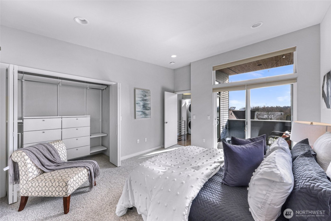 2661 NW 64th Street , Seattle, WA 98107