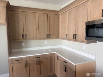 157 Salmon Drive , Wenatchee, WA 98801 - Photo 2