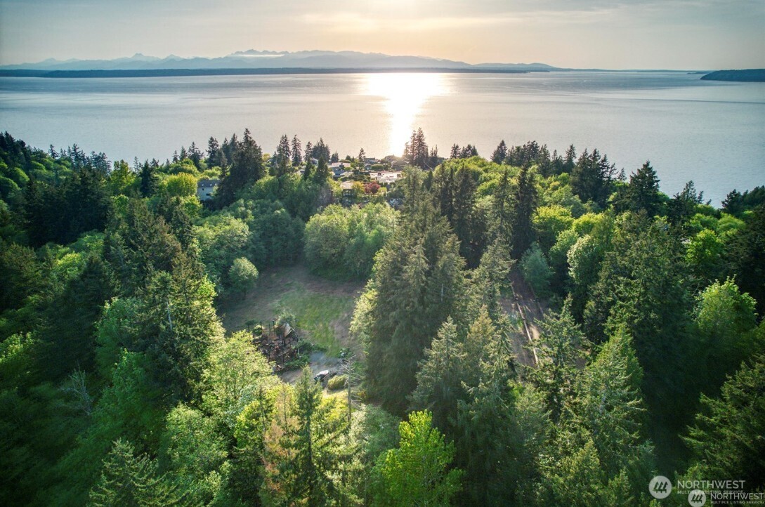 6920 Fisher Road , Edmonds, WA 98026