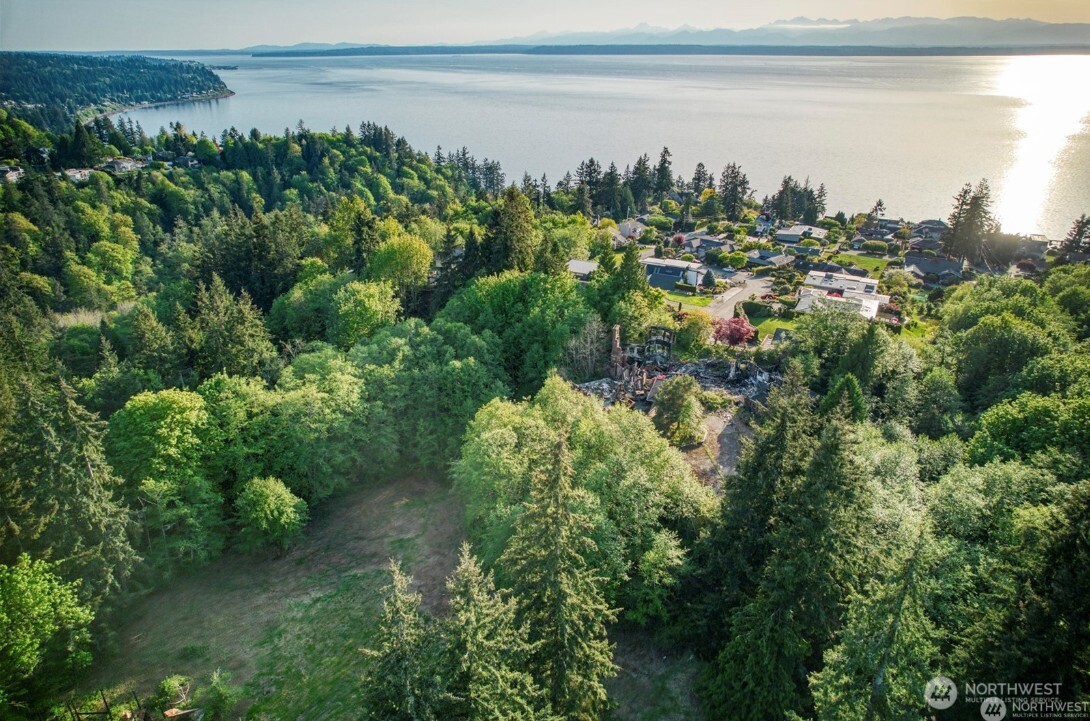 6920 Fisher Road , Edmonds, WA 98026