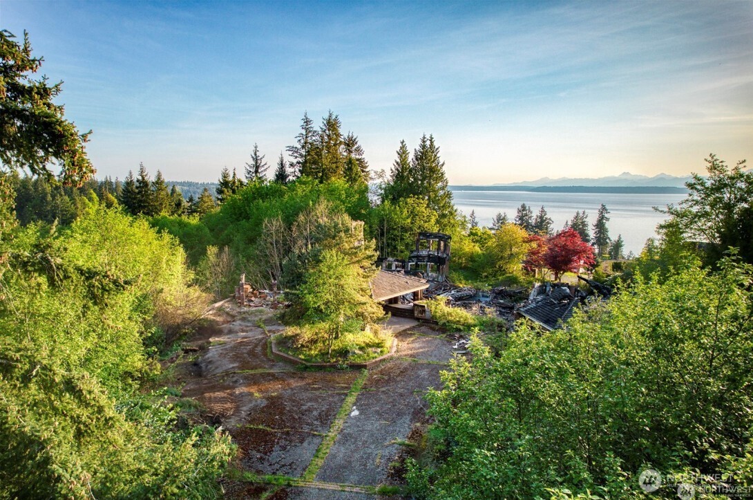 6920 Fisher Road , Edmonds, WA 98026