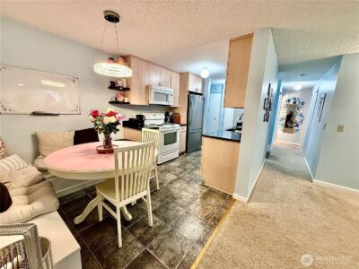 10501 8th Avenue NE #335, Seattle, WA 98125 - Photo 5